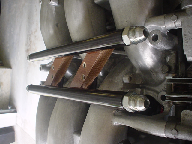 TwinTurbo.NET: Nissan 300ZX forum - Top-Feed fuel rails... (sneak peek)